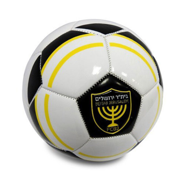 כדורגל בית"ר ירושלים בצבע לבן