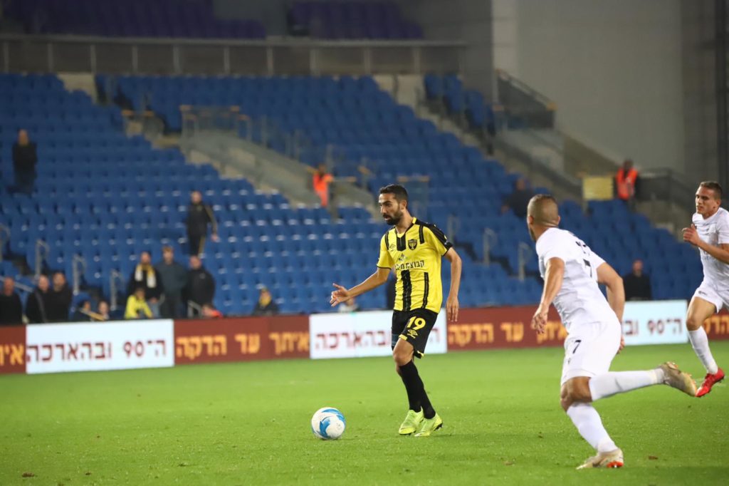 שלום אדרי עם הכדור