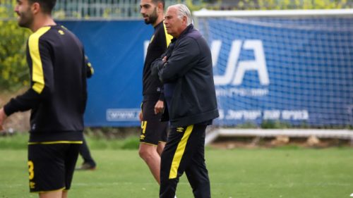 יוסי מזרחי מתכונן להפועל כפ"ס: "יש פה שחקנים מוכשרים שיוציאו אותנו מהמצב הזה"