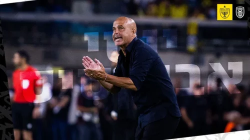 מסיבת העיתונאים בסיום משחק הבית מול פאוק סלוניקי עם יוסי אבוקסיס