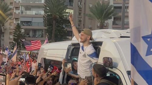 ברוך שובך לצהוב שחור: בר קופרשטיין יגיע הערב לטדי